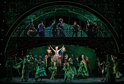 Smash Broadway musical 'Wicked' opens at Playhouse Square next week ...