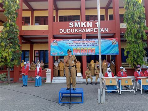 PENYAMPAIAN VISI DAN MISI BAKAL CALON KETUA DAN WAKIL KETUA OSIS SMK