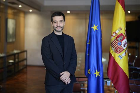 El ministro Pablo Bustinduy pide perdón en Teruel por el caso Errejón