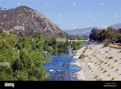 Los Angeles River Channel Hi Res Stock Photography And Images Alamy