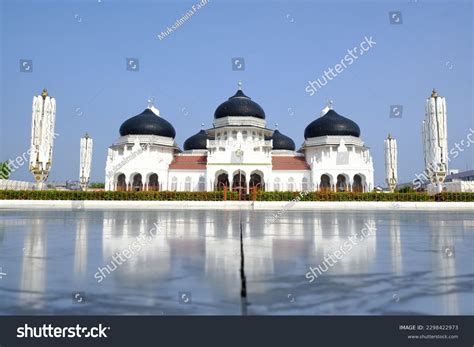 362 Masjid Raya Baiturrahman Images, Stock Photos, 3D objects ...