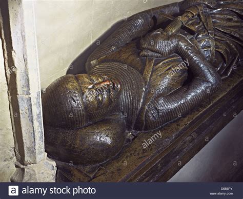 Southwark Cathedral Monument Of 13th Century Knight Stock Photo Alamy