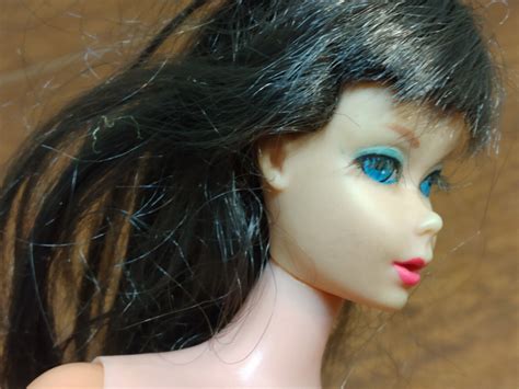 Vintage Mattel Barbie Twist N Turn Doll Dark Brunette Hair Eyelashes Japan