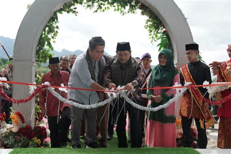 Rektor IAIN Ponorogo Turut Hadiri Peresmian Gedung Ma Had Al Jami Ah