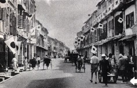 Street in Singapore during Japanese Occupation | History of singapore ...