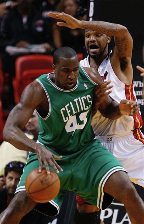 Ozens Kendrick Perkins With The Celtics