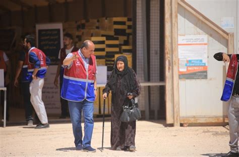 مساعدات قطرية لـ 35 ألف لاجئ سوري في الأردن صور