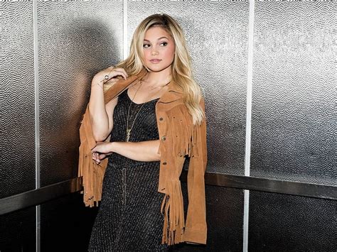 Olivia Holt 2016 Dress Model Leather Jacket Bonito Holt Singer