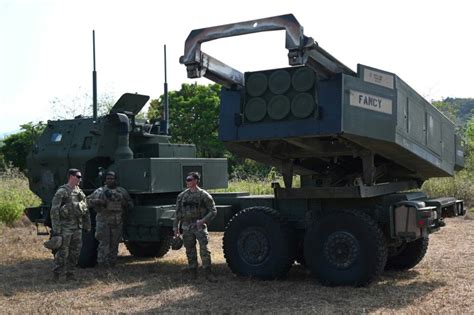 Eua Anuncia Nova Ajuda Militar Para A Ucrânia Por Us 1 2 Bi Exame