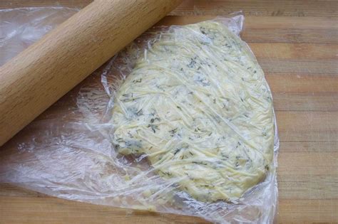 Сырный рулет с семгой