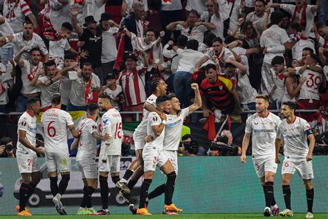 El Sevilla campeón de la Europa League ante la Roma de Mourinho