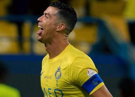 Cristiano Ronaldo Marca Doblete Con Al Nassr