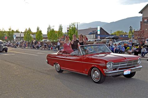 Sandpoint Idaho Lost in the 50s classic car show - Sandpoint Online