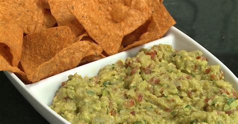 G1 Chef Renato Lobato ensina a preparar guacamole notícias em Minas