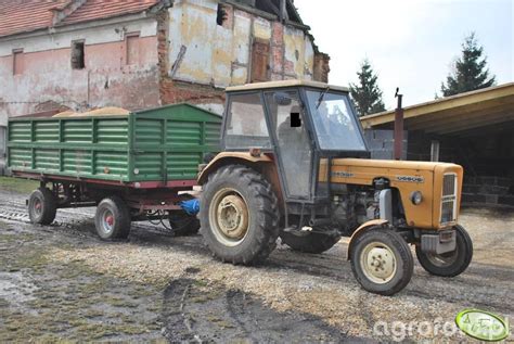 Foto Traktor Ursus C P Przyczepa D Galeria Rolnicza