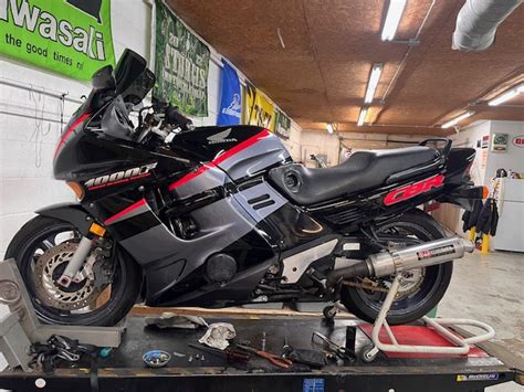 "1993 Honda CBR1000f" Restoration ⋆ Reed Cycleworks