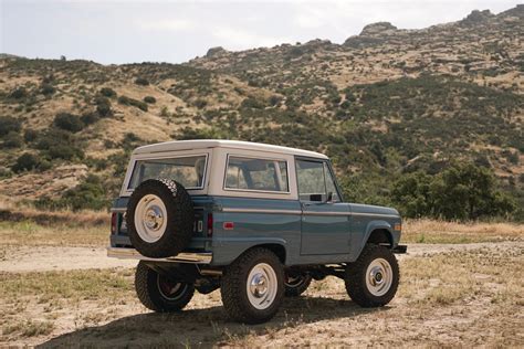 Icon Old School Br Is A Brand New 1960s Ford Bronco Digital Trends