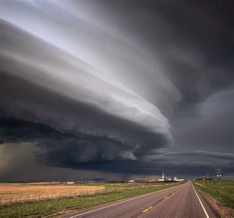 These Shelf Cloud Images Look Intense & Menacing (But Are Harmless ...