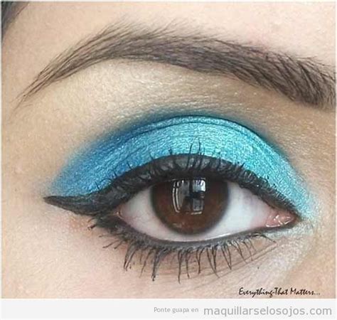 Maquillaje De Ojos Con Sombra Turquesa Brillante Maquillarse Los Ojos