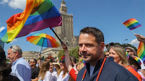 Parada Równości w Warszawie Ze sceny padły ważne słowa Wiadomości