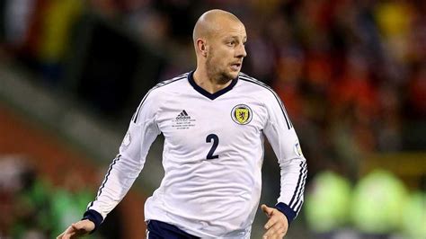 Alan Hutton: Former Rangers, Tottenham and Aston Villa right-back ...