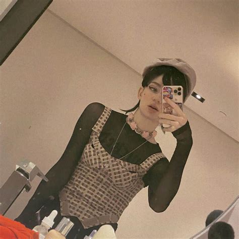 グライムスさんのインスタグラム写真 グライムスinstagram10月17日 9時37分 Grimes