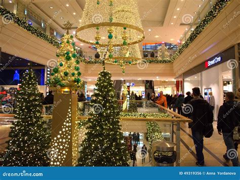 Christmas Shopping in the Mall Editorial Photo - Image of arcade, light ...