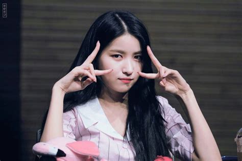 Pin By C T T C On Gfriend Gfriend Sowon Musical Group G Friend