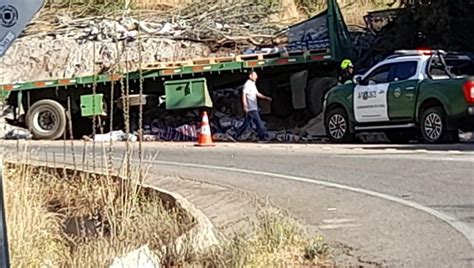 Conductor De Cami N Pierde La Vida Tras Impactar Contra La Ladera De Un