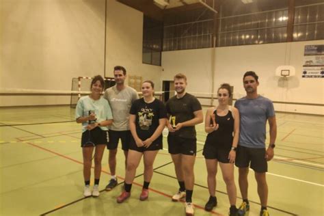 Cantal Une réussite pour la première nuit du badminton à Saint Mamet