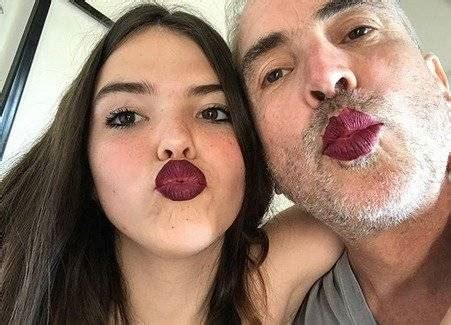 Conoce A Tess Bu La Inquieta Hija De Alfonso Cuar N Publimetro M Xico