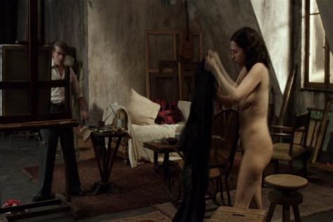 Naked Amira Casar In The Woman Crying With A Red Hat