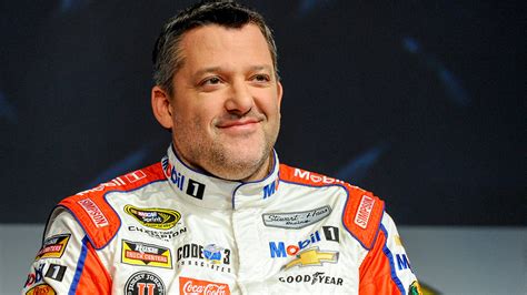 Retired Nascar Star Tony Stewart Returns To Sprint Cars