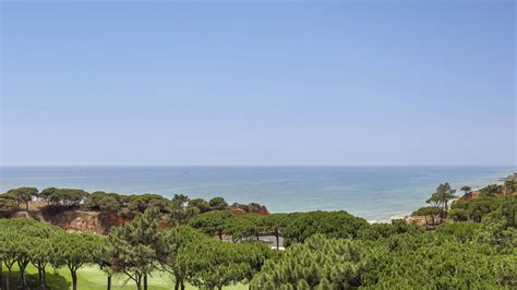 Pine Cliffs Golf Course, Portugal - Exclusive Villa Golf Breaks