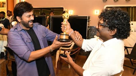 Chiranjeevi Hosts Naatu Naatu Lyricist Chandrabose Poses With Oscars