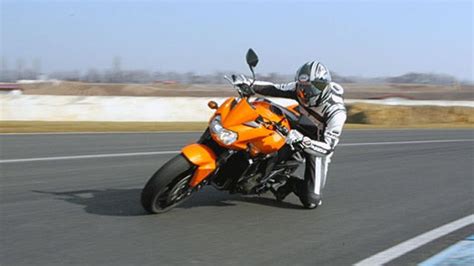 Prova Su Strada Confronto Naked