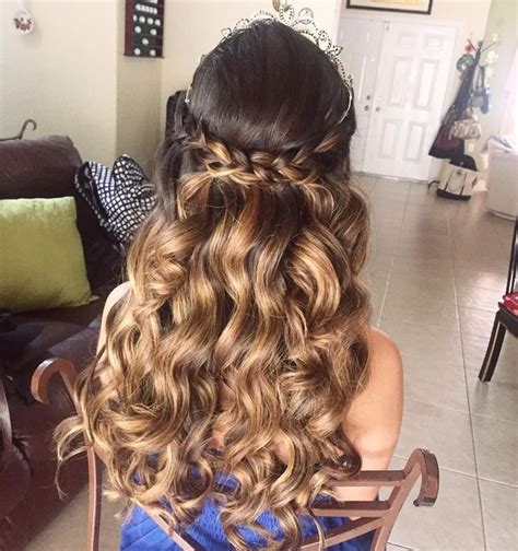 25 Amazing Quinceanera Hairstyles Ceplukan Quince Hairstyles