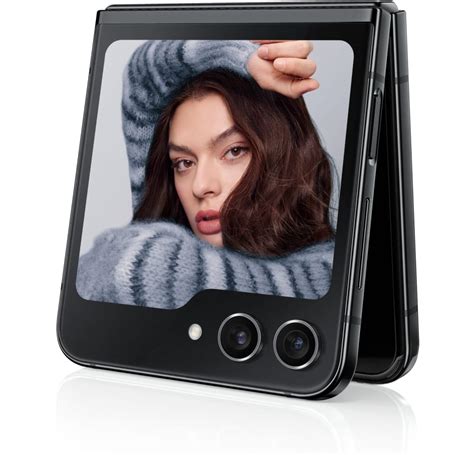 Rent Samsung Galaxy Z Flip5 5G Smartphone - 256GB - Dual SIM from €42. ...