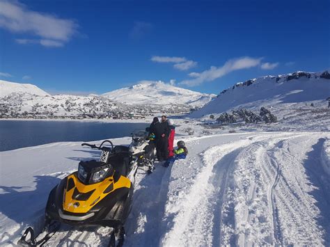 Ascenso al volcán de Copahue en moto de nieve Espacio Viajes