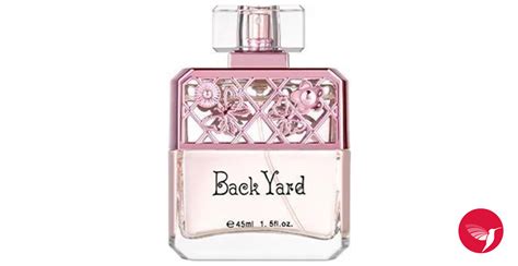 Back Yard Lonkoom Parfum 香水 一款 2023年 新的 女用 香水