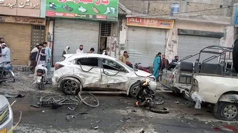 4 Killed When Blast Targets Police Vehicle In Quetta