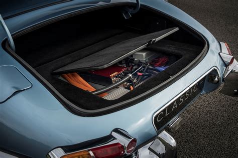 The Classic Jaguar E Type Goes Electric Mrpinglife