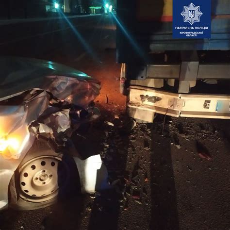 У Кропивницькому водій Chery напідпитку протаранив вантажівку | Без ...
