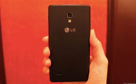 LG Optimus L9 in the flesh (pictures) - CNET