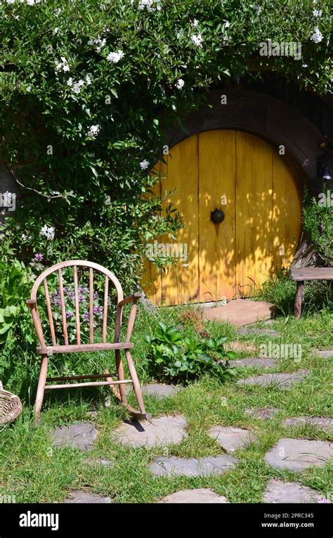 Hobbiton Movie Set And Hobbiton Homes In New Zealand Stock Photo Alamy