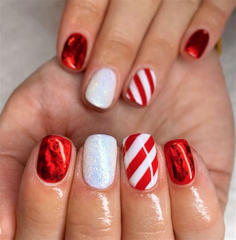 15 Delightful Holiday Nail Designs Wonder Forest Christmas Gel