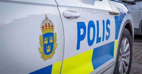 Ett olaga hot och diverse avåkningar polisen om natten