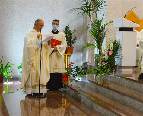 Ordinazione Presbiterale Del Diacono Don Roberto Pavone Diocesi Di