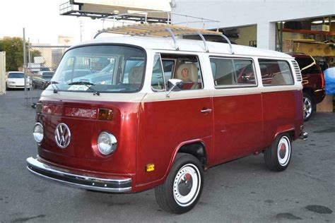 1978 Volkswagen Transporter Custom Bus Front 34 132961