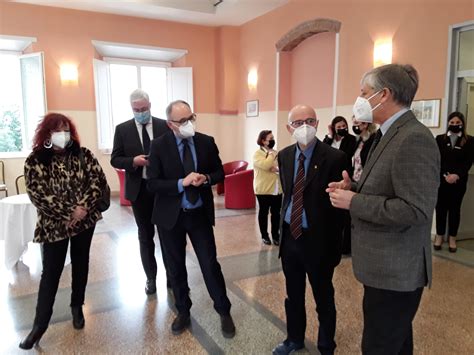 Il Prefetto Iorio E Il Presidente Marmo In Visita AllIstituto